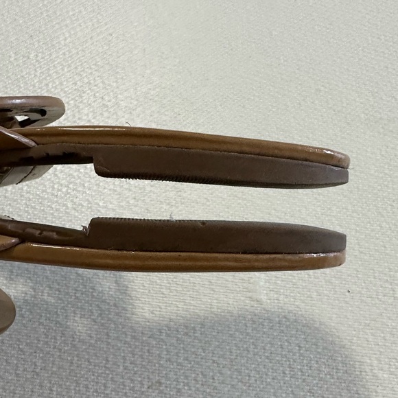 Tory Burch Miller Patent Sandals in Tan Size 9 VGUC - Picture 8 of 16